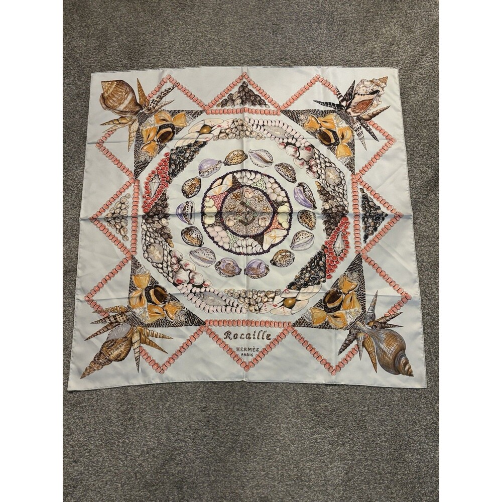 Hermes Silk Scarf 90 ROCAILLE Shell Vintage Design No Box - Picture 1 of 11